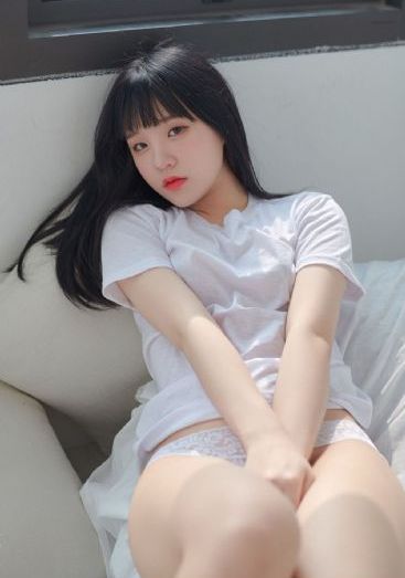 女朋友的闺蜜在线观看_720HD高清在线观看