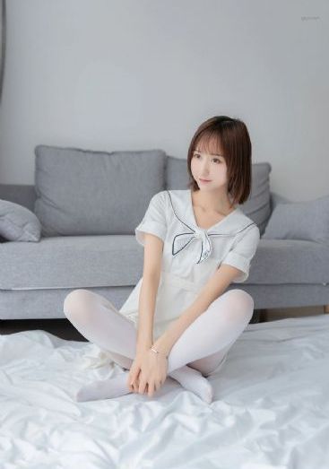 王后伞下_BD英语在线观看视频